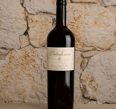 2013 Arcanum Valadorna Red Wine label shot